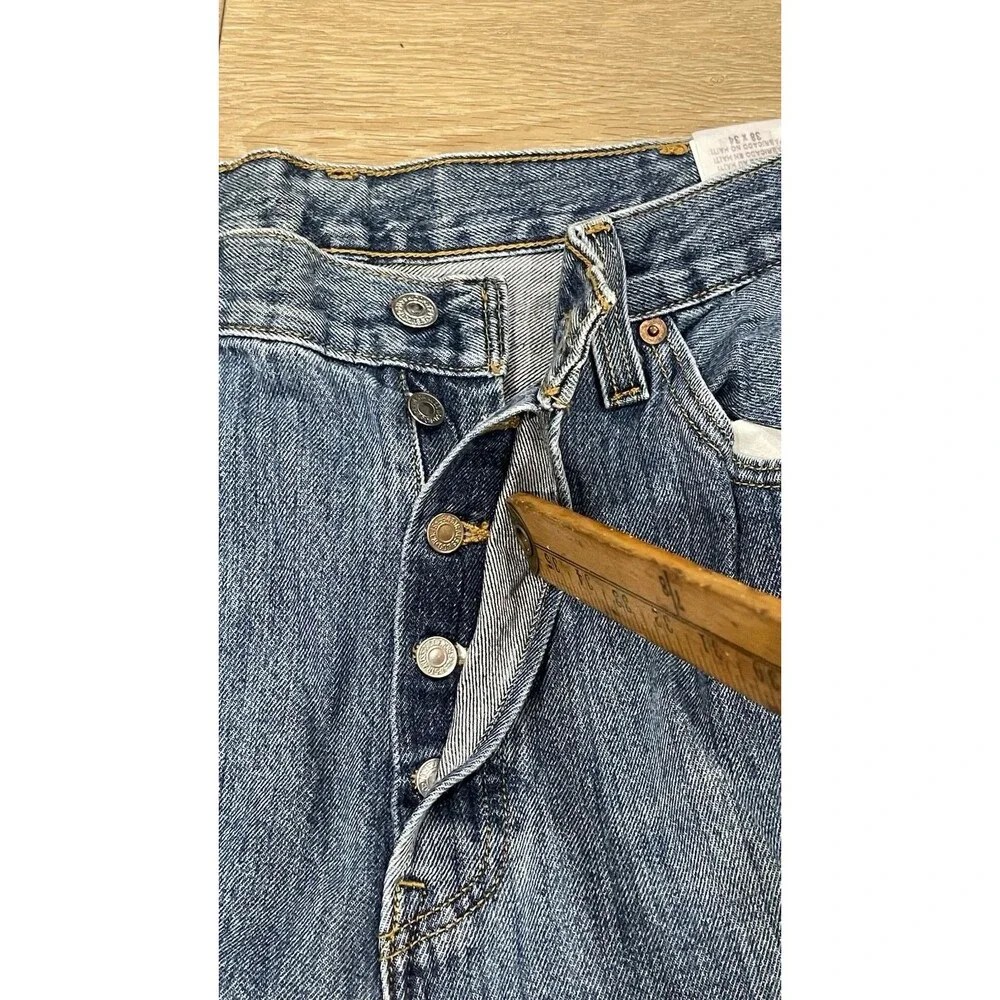 Vtg Levi’s 501 Button Fly Straight Leg Jeans 36x30 Made In Haiti
